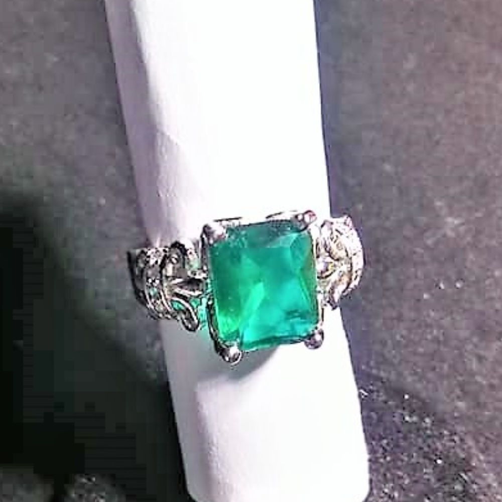 925 silver Emerald ring